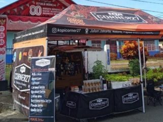Untuk pemesanan Anda bisa menghubungi 0853-4311-3888, atau langsung ke lokasi kafe yang berada di Jalan Jakarta - Nabire - Papua Tengah. (KabarPapua.co/Agies Pranoto)