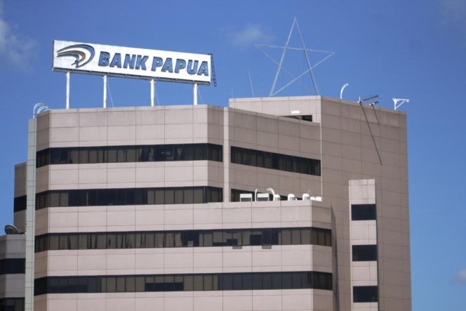 
					Kantor Bank Papua yang terletak di jantung Kota Jayapura. Foto: Net