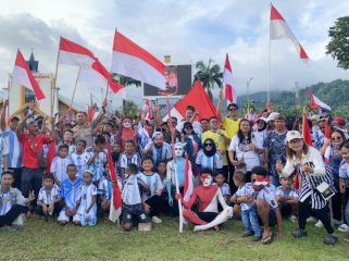 Semarak konvoi Bendera Merah Putih di Kota Serui, Rabu, 1 Juli 2026. (KabarPapua.co/Ainun Faathirjal)