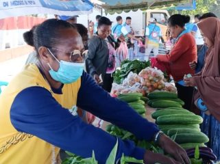 Gerakan pangan murah bagi masyarakat di Papua. (Foto dok: Bank Indonesia Perwakilan Provinsi Papua)