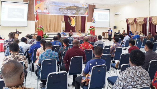 
					Suasana pelaksanaan KP II KLHS revisi RTRW Kabupaten Kepulauan Yapen Tahun 2026–2046. (KabarPapua.co/Ainun Faathirjal)