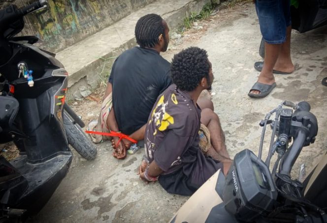 
					Saat pelaku curanmor ditangkap polisi di Nabire. (Foto dok: Polres Nabire)
