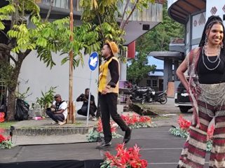 Impact Papua yang menyuguhkan beragam kreatifitas anak muda Papua. Foto: Katharina/KabarPapua.co