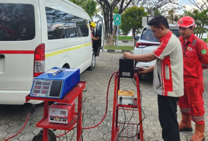 
					Uji emisi kendaraan di lingkungan PLN IP UBP Holtekamp. Foto: PLN IP UBP Holtekamp