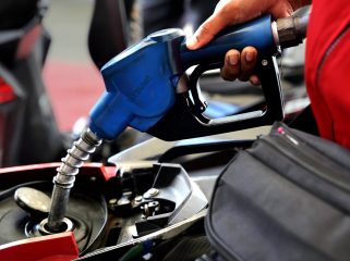 Ilustrasi pengisian BBM. Foto: Pertamina
