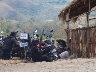 Aparat keamanan bersiaga saat terjadi penembakan di lokasi Festival Baliem. Foto:Humas Polres Jayawijaya 
