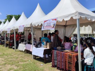 Pesta budaya, kuliner dan UMKM yang dilakansakan Pemuda Tabi. Foto: Katharina/KabarPapua.co 