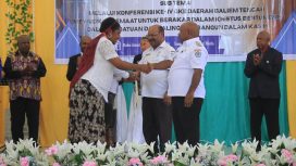 Wakil Bupati Jayawijaya Ronny Elopere saat pembukaan Konferensi Ke-IV Gereja Kemah Injil Indonesia (GKII) Daerah Baliem Tengah.
Foto : Kominfo Jayawijaya
