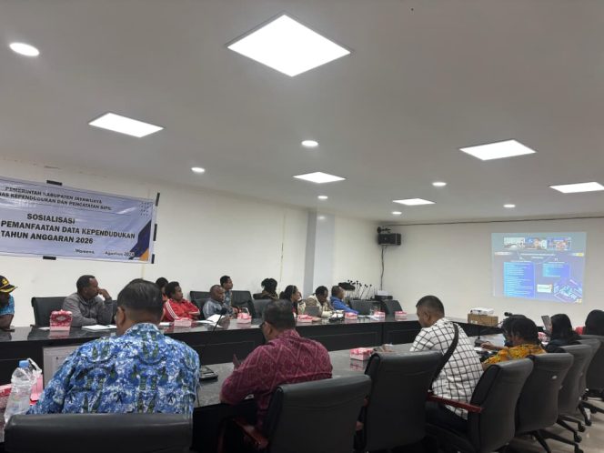 
					Sosialisasi Pengelolaan Informasi Administrasi Kependudukan (PIAK) dan Kerja Sama Pemanfaatan Data Kependudukan
Foto : Kominfo Jayawijaya