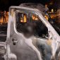 Mobil Daihatsu Grans Max yang terbakar di persimpangan Rongroad Jayapura. Foto: Humas Polresta Jayapura Kota