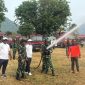 Simulasi pemadaman Karhutla menjadi bagian dari apel gabungan untuk memastikan kesiapan personel dan peralatan. (KabarPapua.co/Ainun Faathirjal)