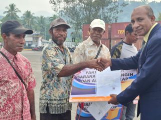 Kepala Dinas Perikanan Kabupaten Kepulauan Yapen Daniel Reba. (KabarPapua.co/Ainun Faathirjal)