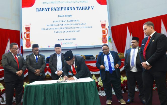 
					Jalin kemitraan kokoh, Pemprov dan DPRP Papua Tengah resmi sepakati laporan keuangan APBD 2025. (Foto dok: papuatengahpemprov.go.id)