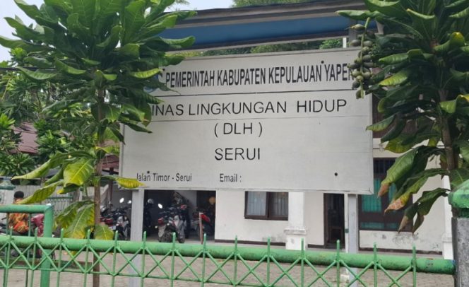 
					Kantor Dinas Lingkungan Hidup (DLH) Kabupaten Kepulauan Yapen di Serui. (KabarPapua.co/Ainun Faathirjal) 