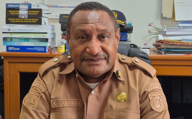 
					Kepala Dinkes Kabupaten Kepulauan Yapen, Karolis Tanawani. (Foto dok: IST)