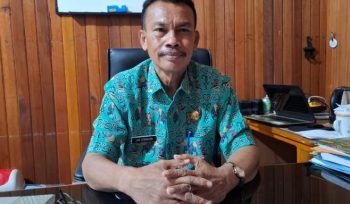 Kepala DPMK Kabupaten Kepulauan Yapen, Jan Lermatan. (KabarPapua.co/Ainun Faathirjal)