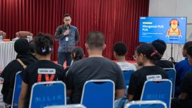 Tingkatkan literasi kelistrikan generasi muda, PLN edukasi siswa Level Up Learning Center Jayapura. (Foto dok: PLN UIW Papua dan Papua Barat)