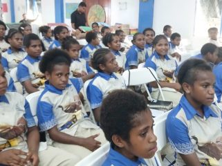 Para siswa-siswi Mepa Boarding School saat perayaan Dies Natalis Ke-1. (KabarPapua.co/Agies Pranoto) 