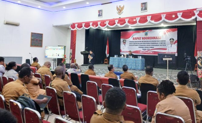 
					Suasana Bapperida Papua Tengah gelar Rakor Percepatan Penurunan Stunting dan Kemiskinan Ekstrem. (KabarPapua.co/Agies Pranoto)