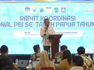 Saat pembukaan Rakor Regional PBJ se-Tanah Papua Tahun 2026 digelar di Aula Hotel Horison Diana, Mimika. (Foto dok: IST)