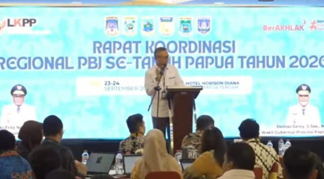 Saat pembukaan Rakor Regional PBJ se-Tanah Papua Tahun 2026 digelar di Aula Hotel Horison Diana, Mimika. (Foto dok: IST)