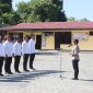 Kapolres Kepulauan Yapen AKBP Diaritz Felle pimpin penyerahan piagam penghargaan di Mapolres Kepulauan Yapen. (Foto dok: Humas Polres Kepulauan Yapen)