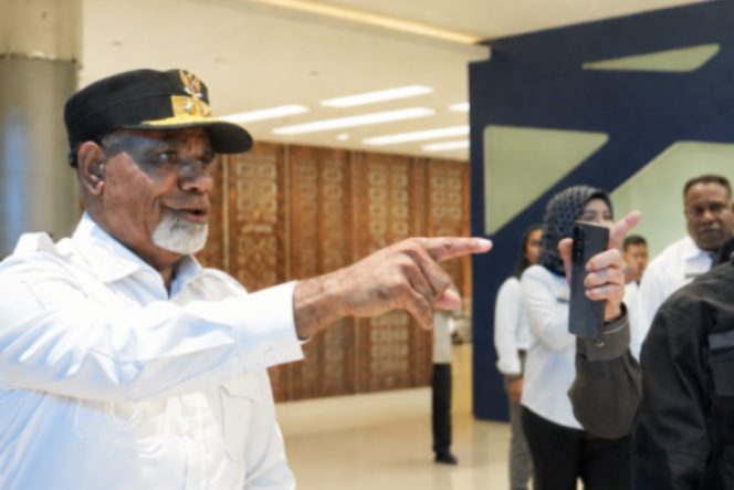 
					Wagub Papua Tengah, Deinas Geley. (Foto dok: papuatengahprov.go.id) 