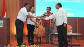 Pembukaan FGD yang diinisiasi Dinas Pendidikan Provinsi Papua Tengah untuk Anak Berkebutuhan Khusus (ABK). Foto: Humas PPT 