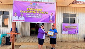 Peluncuran posyandu berbasis 6 pelayanan maksimal di Kabupaten Puncak. Foto: Diskominfo Puncak 