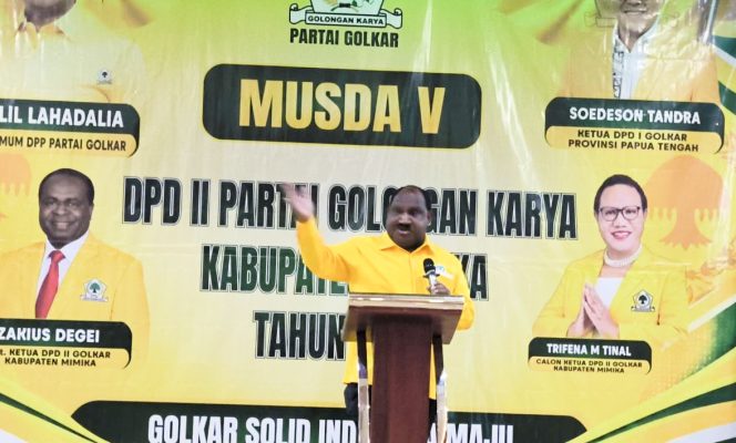 
					Ketua Harian DPD I Partai Golkar Provinsi Papua Tengah Willem Wandik, saat hadiri Musda V Partai Golkar Kabupaten Mimika. (Foto dok: IST)