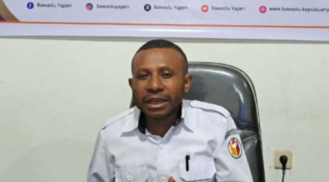 Anggota Bawaslu Yapen sekaligus Koordinator Divisi Penanganan Pelanggaran dan Penyelesaian Sengketa (P3S), Hofni Yulius Mandripon. (Foto dok: IST)