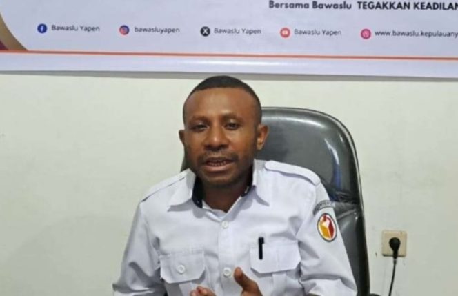 
					Anggota Bawaslu Yapen sekaligus Koordinator Divisi Penanganan Pelanggaran dan Penyelesaian Sengketa (P3S), Hofni Yulius Mandripon. (Foto dok: IST)