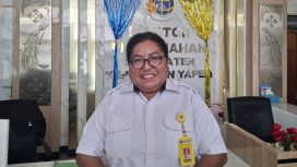 Kepala Kantor Pertanahan Kabupaten Kepulauan Yapen, Folitha Sintje Sawaki. (KabarPapua.co/Ainun Faathirjal)
