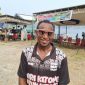 Koordinator Festival Sarawandori in Frame, Andi Leo Karubaba. (KabarPapua.co/Ainun Faathirjal)