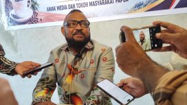 Wakil Ketua Majelis Rakyat Papua (MRP) dari Unsur Pokja Adat, Max Abner Ohee. Foto: Katharina/KabarPapua.co