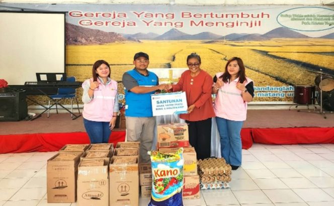 
					Semarak HUT ke-31 PLN IP, PLN Indonesia Power UBP Holtekamp bersama Srikandi UBP Holtekamp berbagi kebahagiaan dengan anak yatim dan dhuafa. (Foto dok: PLN Indonesia Power UBP Holtekamp)