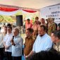 Menteri Koordinator Bidang Pangan,  Zulkifli Hasan (kelima dari kanan) saat melakukan pemantauan operasionalisasi Koperasi Desa/Kelurahan Merah Putih (KDKMP) di Baki, Sukoharjo, Jawa Tengah, Selasa, 13 Oktober 2026. (Foto dok: PLN) 