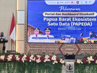 Pemprov Papua melalui Gubernur Papua Barat Doiminggus Mandacan resmi meluncurkan Portal Data dan Dasbor Eksekutif PAPEDA di Gedung PKK Provinsi Papua Barat, Manokwari.  (Foto dok: IST)