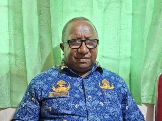 Plt Kepala  Dispertan KP Kepulauan Yapen Jeffry Max Boy Manderi. (KabarPapua.co/Ainun Faathirjal)