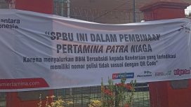 Spanduk peringatan yang dipasang di SPBU Entrop. Foto: Pertamina Pamalu