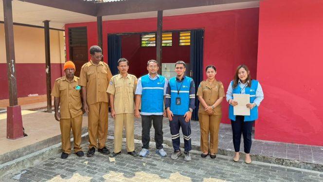 
					PLN IP UBP Holtekamp renovasi kantin sekolah SD Inpres Koya Tengah dengan FABA. Foto: PLN IP UBP Holtekamp