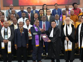 Ketua Sinode Gereja Kemah Injil di Indonesia (GKII) Wilayah II Papua Tengah terpilih periode 2026–2031, Pdt. Dr. Hansk Wakerkwa, M.Si., mengajak semua pihak menghentikan pertikaian, pembunuhan, dan pertumpahan darah di Timika serta sejumlah wilayah lain di Papua Tengah.. Foto: Diskominfo Puncak