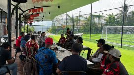 Sinergi kamtibmas Ditintelkam Polda Papua bersama suporter Persipura Jayapura.  