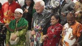 Pemerintah Kabupaten (Pemkab) Jayawijaya menggelar jamuan persahabatan bersama DR. Peter Youngren di Aula Sasana Wio, Kantor Bupati Jayawijaya, Rabu malam 21 Oktober 2026. Foto: Agris Wistrijaya/KabarPapua.co