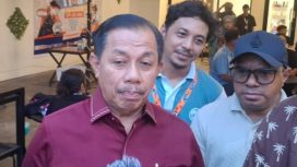 Wakil Wali Kota, Rustan Saru usai menjadi narasumber pada Bincang Sagu yang digelar di BM Coffee Kota Jayapura. Foto: Arie 